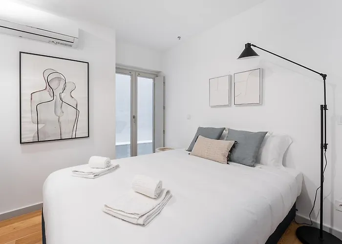 Guestready - Downtown Refuge With Private Parking * Πόρτο