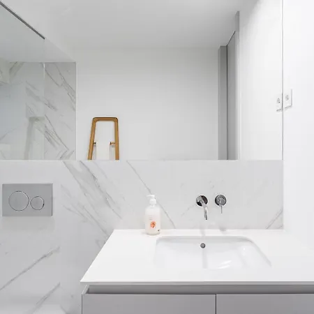 Guestready - Downtown Refuge With Private Parking *