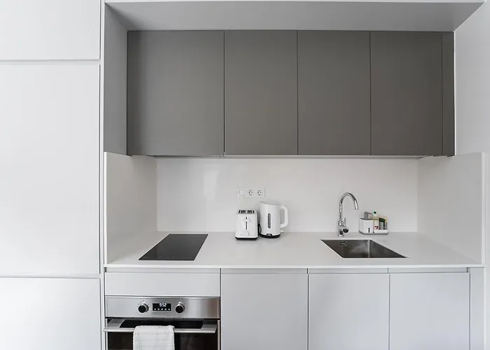 Guestready - Downtown Refuge With Private Parking * Porto