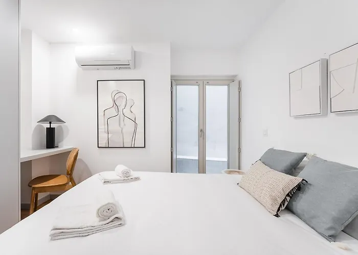 Guestready - Downtown Refuge With Private Parking *