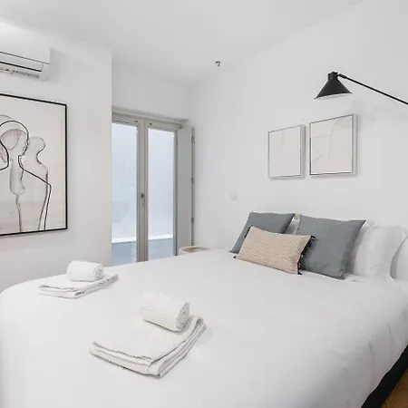 Guestready - Downtown Refuge With Private Parking * Porto