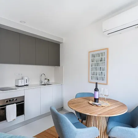 Guestready - Downtown Refuge With Private Parking