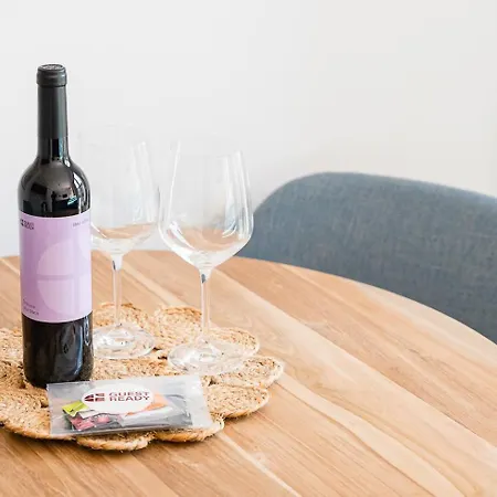 Guestready - Downtown Refuge With Private Parking Oporto